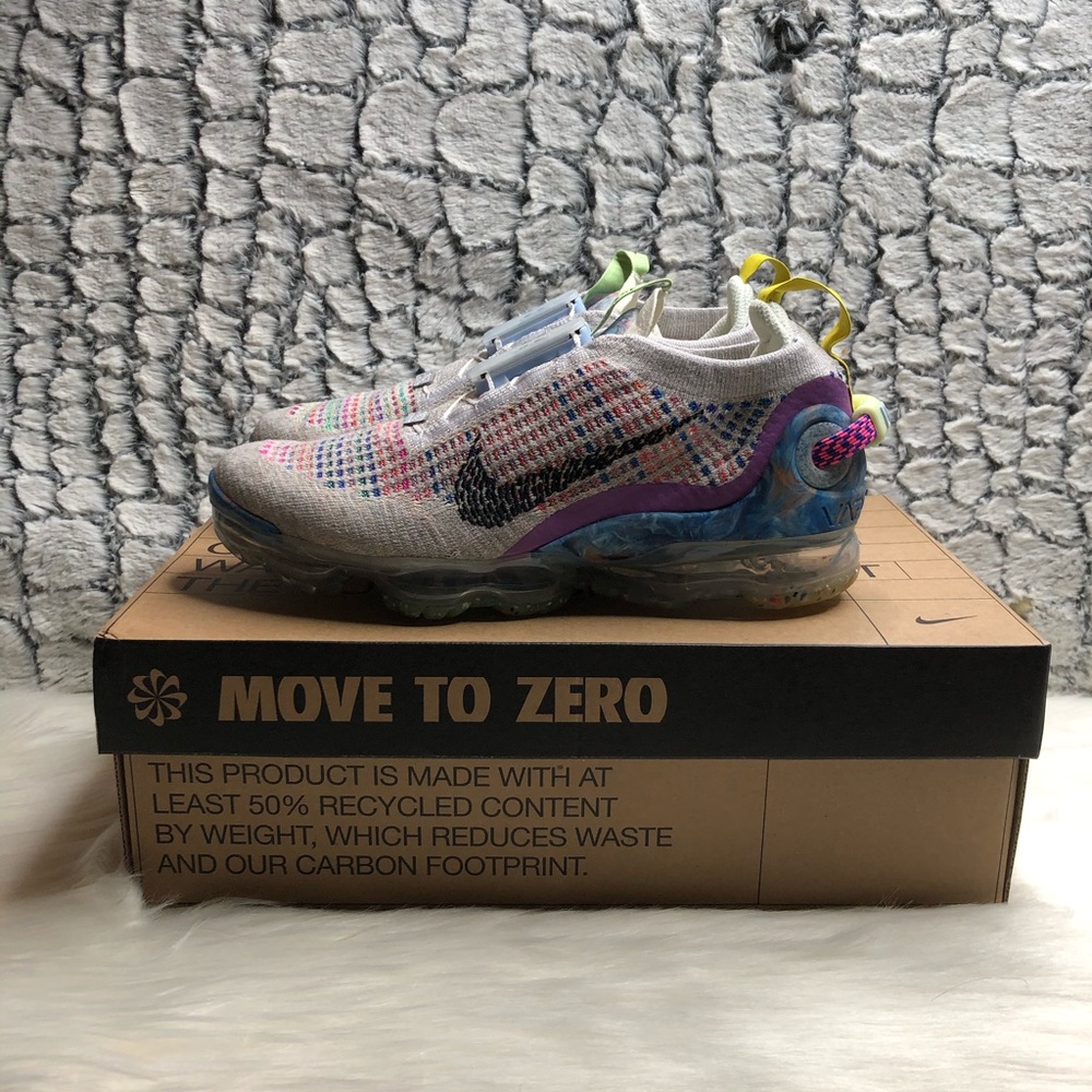 Nike women’s Vapormax 2020 Muticolor